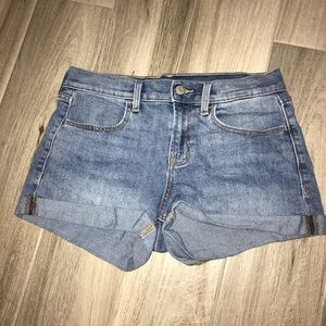 Old Navy light wash blue jean shorts